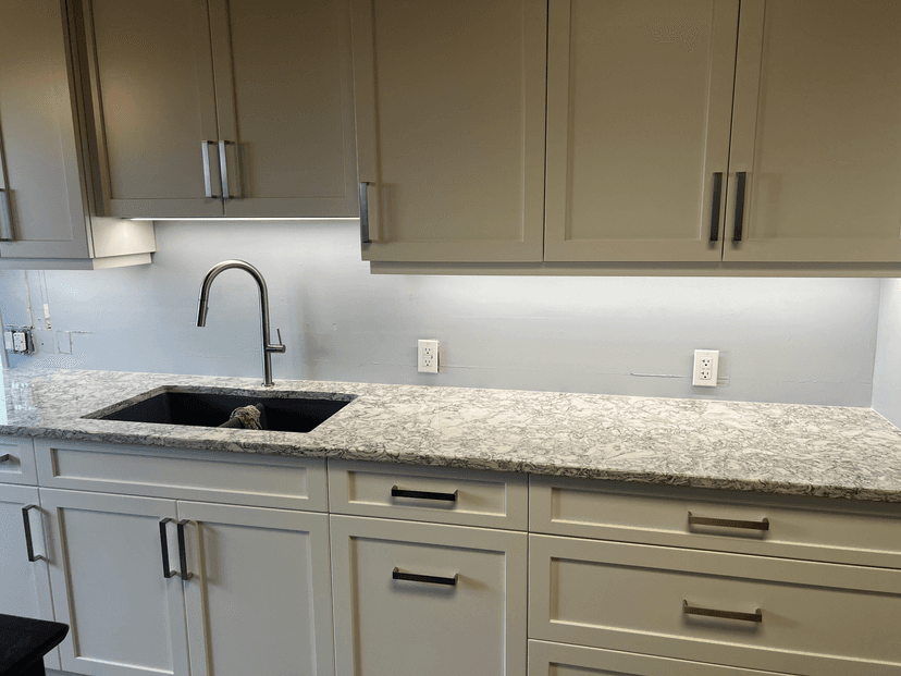 Under Cabinet lights